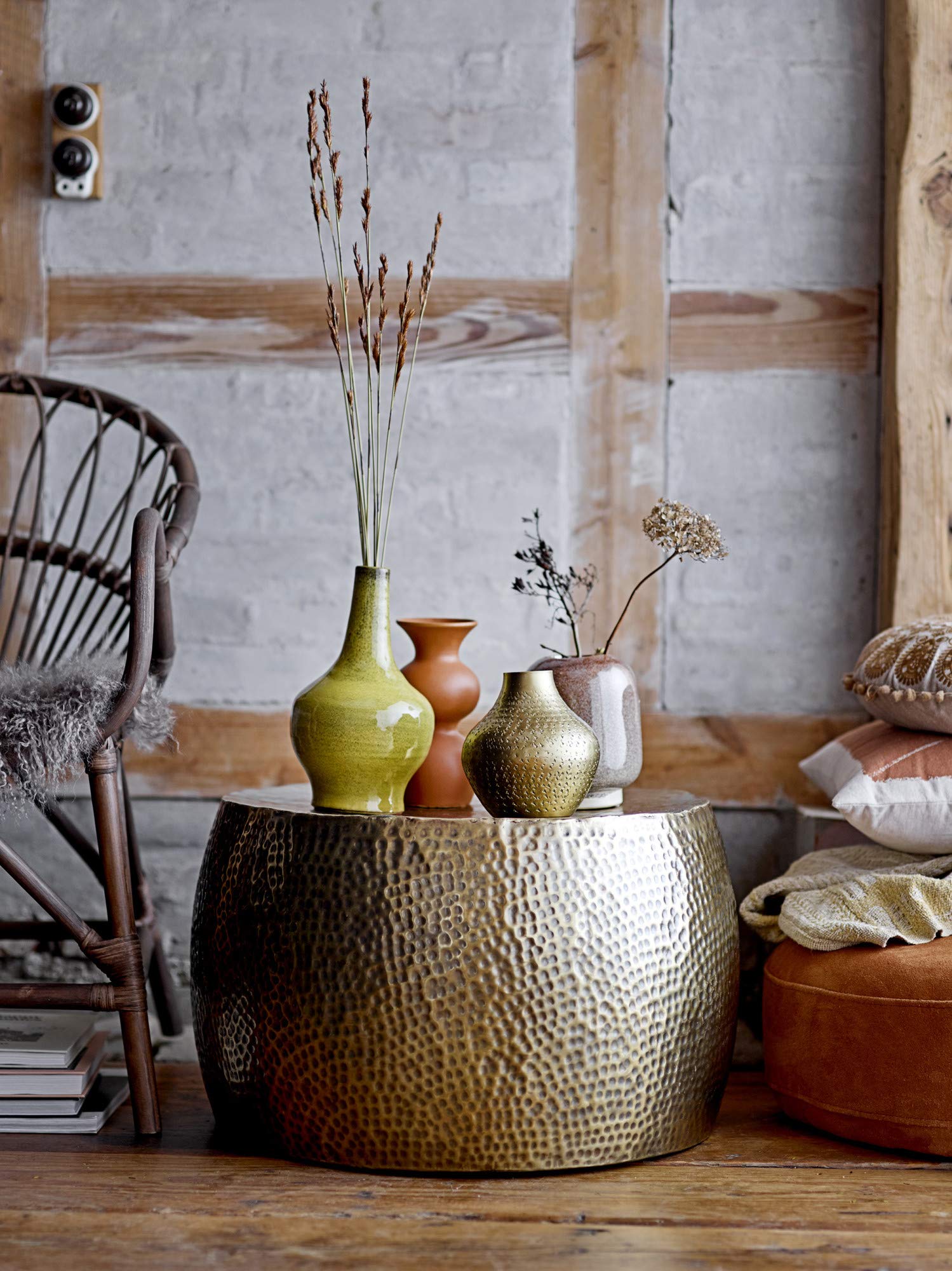 Bloomingville Sienna Stoneware Vase with Shapely Design - Image 3